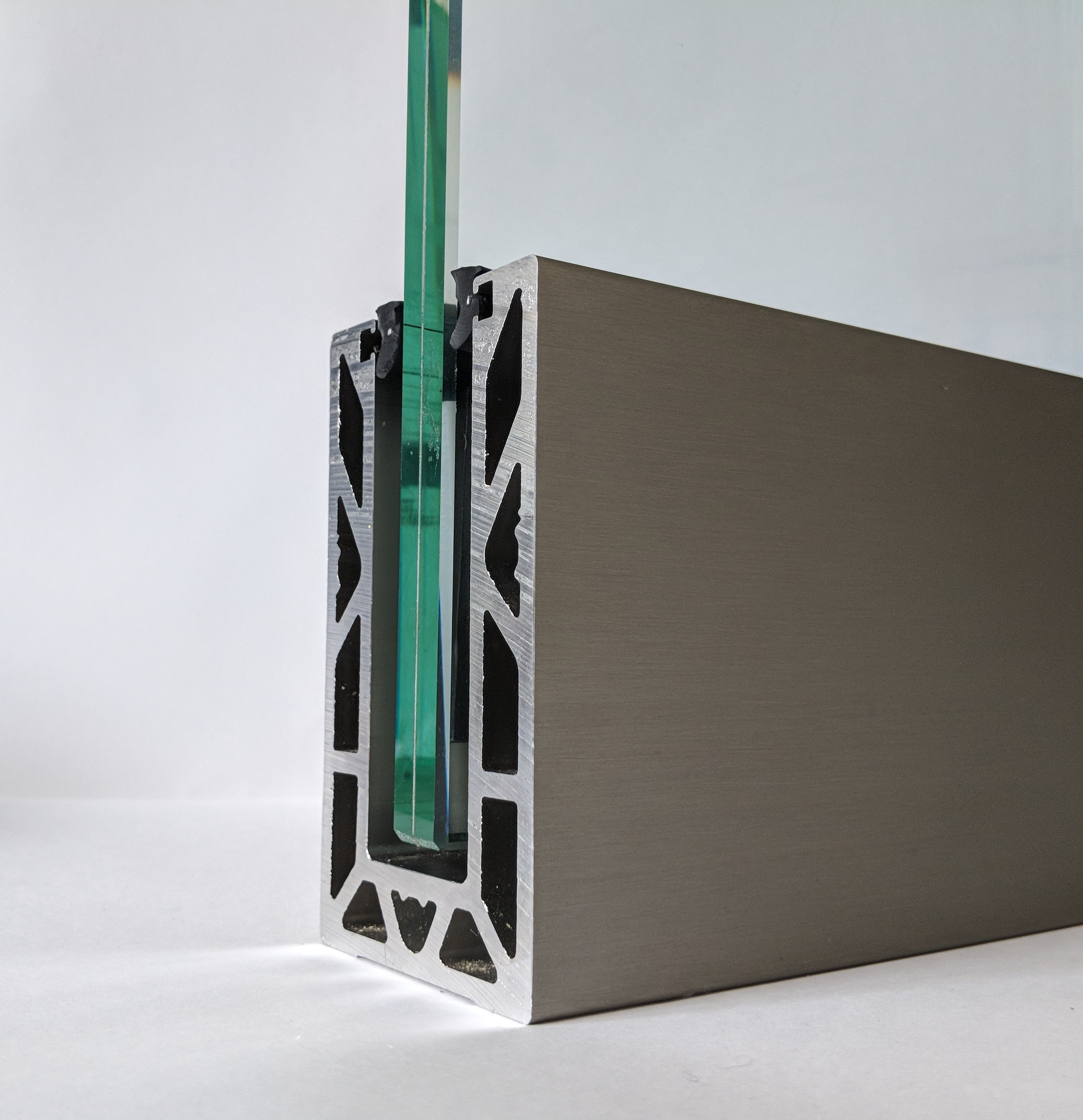 open end of solus frameless glass balustrade system from aluminox